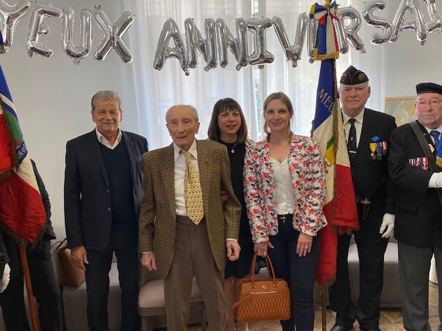 100 ans de M. Zecchin résident de la résidence Occitalia le Domaine d'Ucétia