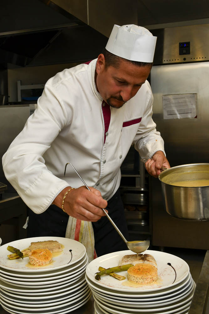 Les résidences services seniors Occitalia ont des chefs qui cuisinent sur place à base de produit de saison