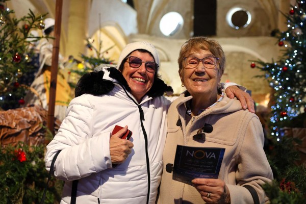 Visite du marché de Noël les fééries d'Aniane avec les résidents de la résidence le Domaine de Maleska, à Poussan